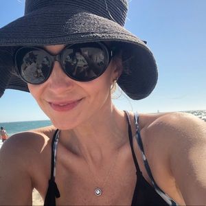 Meet your Posher, Christine